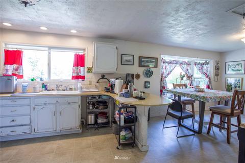 10934 Halloran Rd, Bow, WA 98232 photo 17