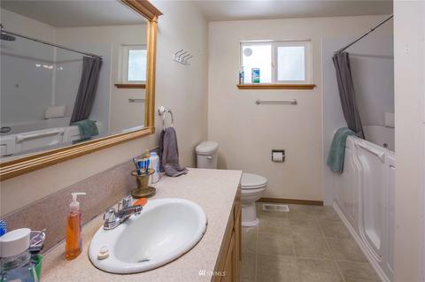 10934 Halloran Rd, Bow, WA 98232 photo 22