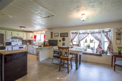 10934 Halloran Rd, Bow, WA 98232 photo 13