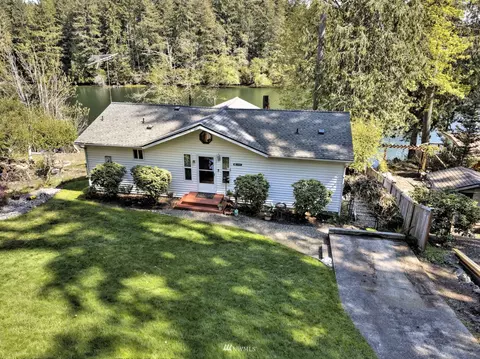 71 E Cormorant Pl, Grapeview, WA 98546 photo 5