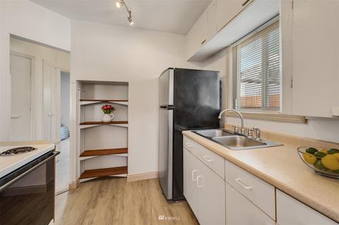 1028 Rockefeller Ave, Everett, WA 98201 photo 10