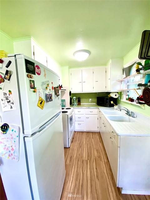 9232 NE 180th St, Bothell, WA 98011 photo 4