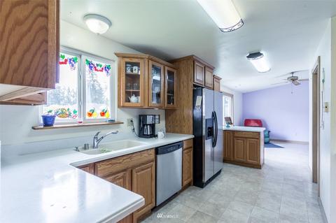 416 190th St E, Spanaway, WA 98387 photo 15