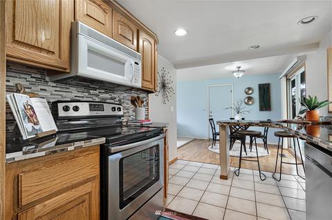 1045 E Maple St, Kent, WA 98030 photo 11