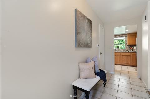 1045 E Maple St, Kent, WA 98030 photo 14