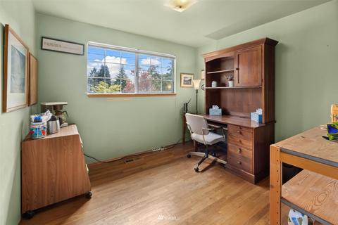 1005 Cascade Dr, Edmonds, WA 98020 photo 17
