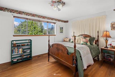 1005 Cascade Dr, Edmonds, WA 98020 photo 13