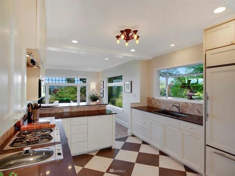 1401 39th Ave E, Seattle, WA 98112 photo 9