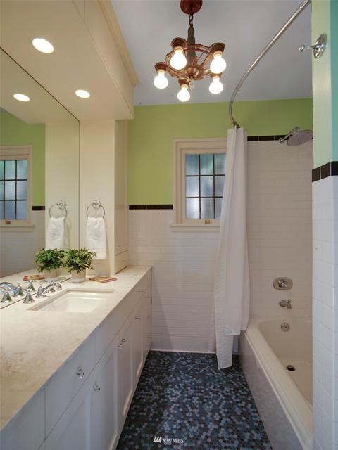 1401 39th Ave E, Seattle, WA 98112 photo 15