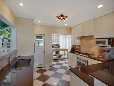 1401 39th Ave E, Seattle, WA 98112 photo 10