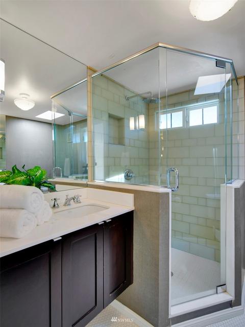 1401 39th Ave E, Seattle, WA 98112 photo 20