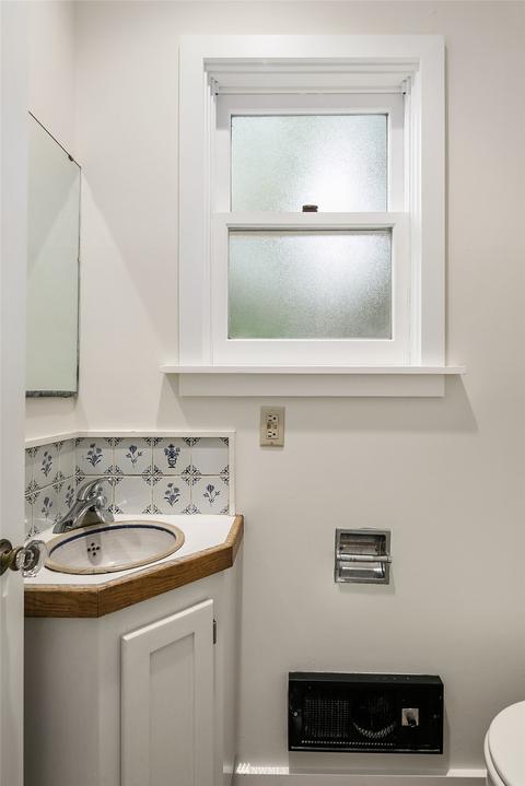 1807 38th Ave E, Seattle, WA 98112 photo 15