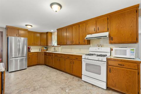 906 E Main St, Centralia, WA 98531 photo 10