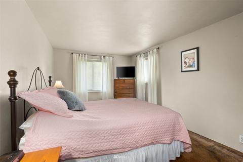 906 E Main St, Centralia, WA 98531 photo 13