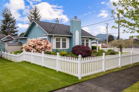 1005 Loraine St, Enumclaw, WA 98022 photo 1