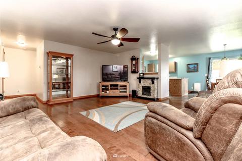 1009 Boatman Ave NW, Orting, WA 98360 photo 5