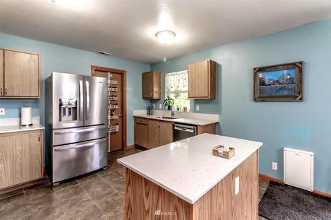 1009 Boatman Ave NW, Orting, WA 98360 photo 9