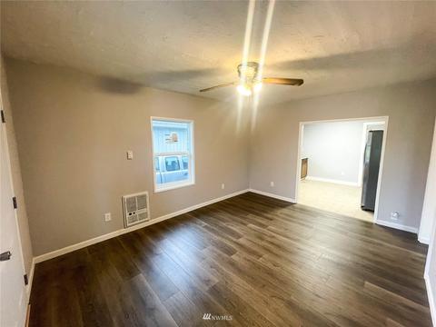 231 22nd Ave, Longview, WA 98632 photo 3