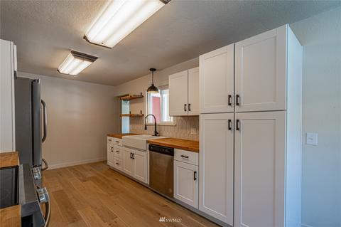 420 Eli Ave, Chelan, WA 98816 photo 13