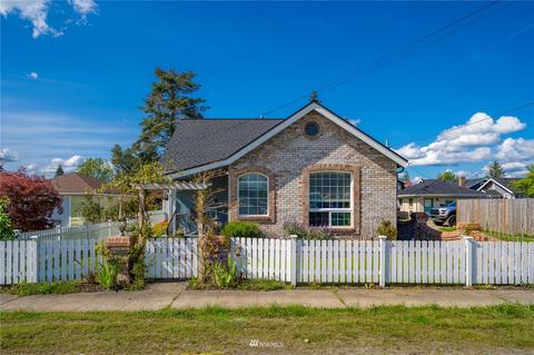 2235 Lincoln Ave, Enumclaw, WA 98022 photo 1