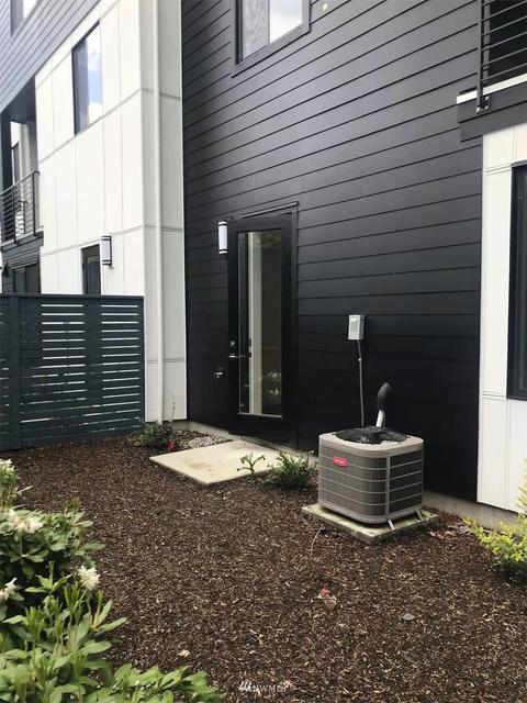 2405 217th St SE #B, Bothell, WA 98021 photo 5