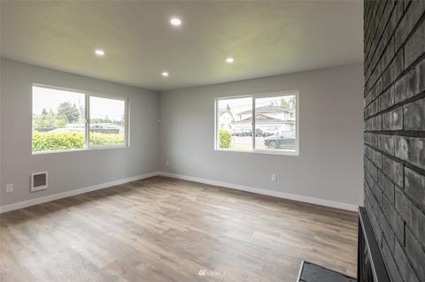 115 169th St E, Spanaway, WA 98387 photo 5