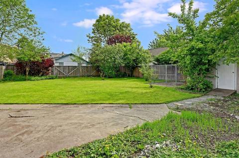 1747 Harding St, Enumclaw, WA 98022 photo 17