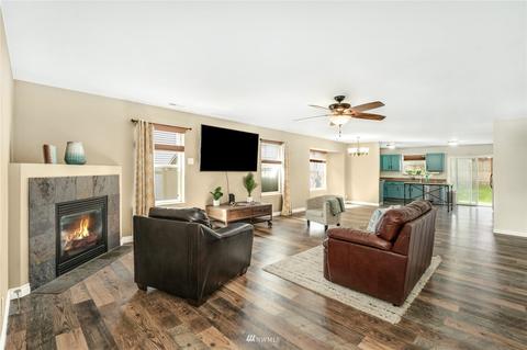 1009 Riddell Ave NE, Orting, WA 98360 photo 5