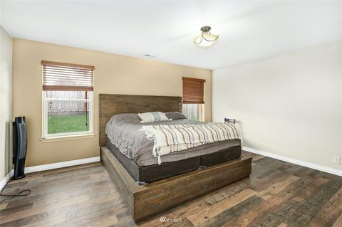 1009 Riddell Ave NE, Orting, WA 98360 photo 18