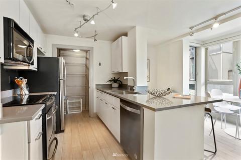 1420 E Pine St # E201, Seattle, WA 98122 photo 13