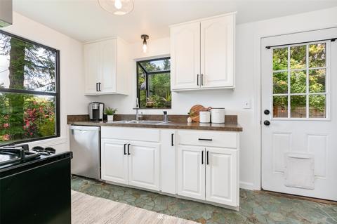 10422 NE 187th St, Bothell, WA 98011 photo 7