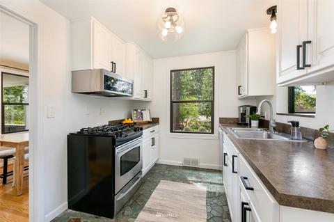 10422 NE 187th St, Bothell, WA 98011 photo 8