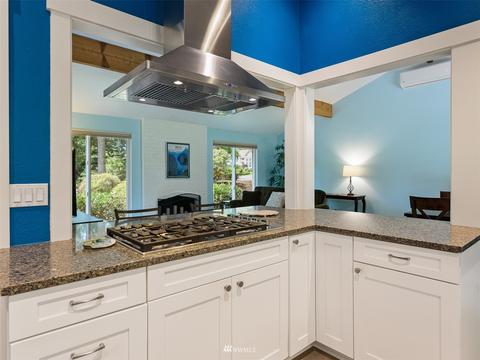 10502 NE 151st St, Bothell, WA 98011 photo 14