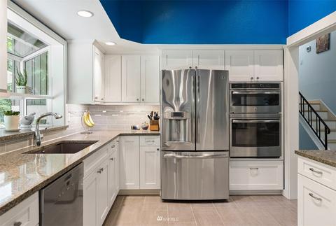 10502 NE 151st St, Bothell, WA 98011 photo 12