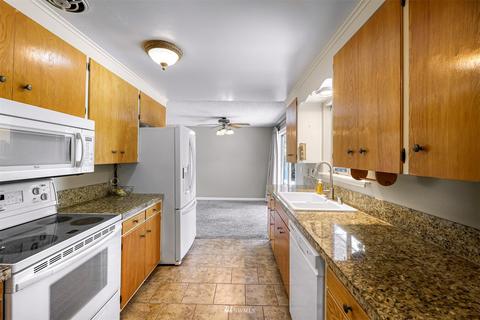 8520 Valhalla Dr, Everett, WA 98208 photo 12