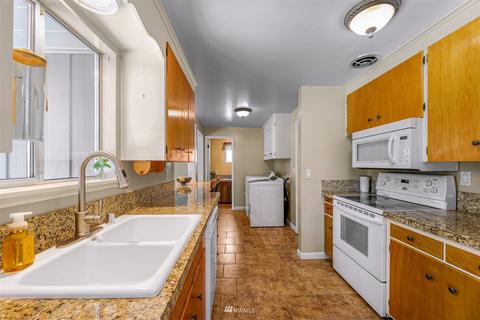 8520 Valhalla Dr, Everett, WA 98208 photo 10