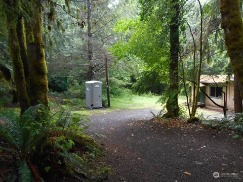 451 Elk Dr, Brinnon, WA 98320