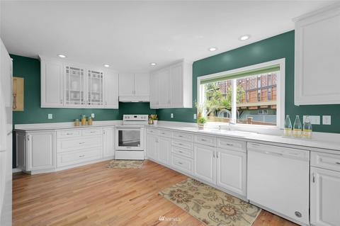 4626 Seahurst Ave, Everett, WA 98203 photo 13