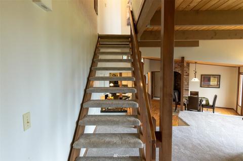 7809 E Maple St, Port Orchard, WA 98366 photo 6