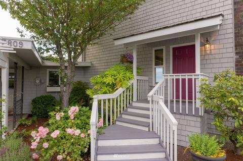 7809 E Maple St, Port Orchard, WA 98366 photo 2