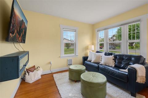 1014 Rockefeller Ave, Everett, WA 98201 photo 4