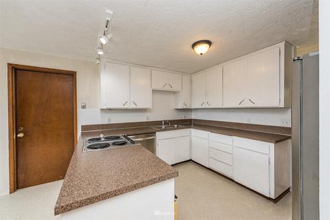 411 N Blake Ave, Sequim, WA 98382 photo 9