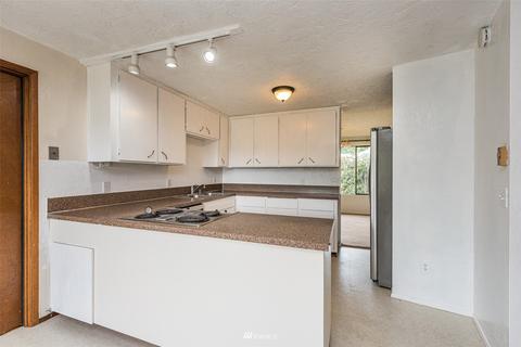 411 N Blake Ave, Sequim, WA 98382 photo 8