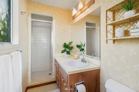 17122 Talbot Rd, Edmonds, WA 98026 photo 23