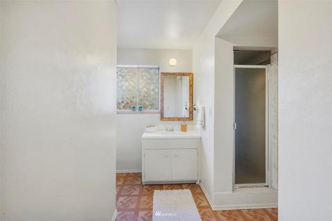 17122 Talbot Rd, Edmonds, WA 98026 photo 30