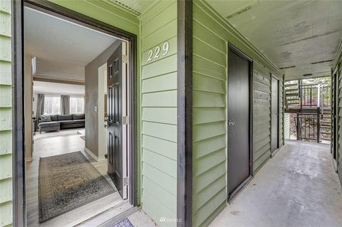 13009 E Gibson Rd #Q229, Everett, WA 98204 photo 3
