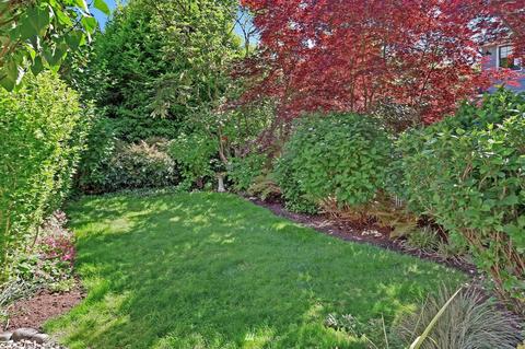 2024 19th Ave E, Seattle, WA 98112 photo 16