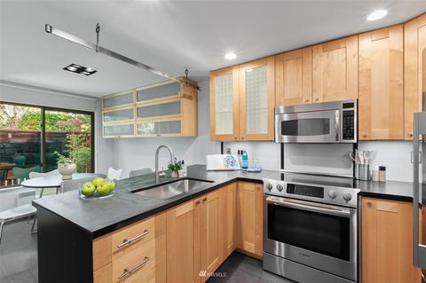 2619 E Madison St, Seattle, WA 98112 photo 11