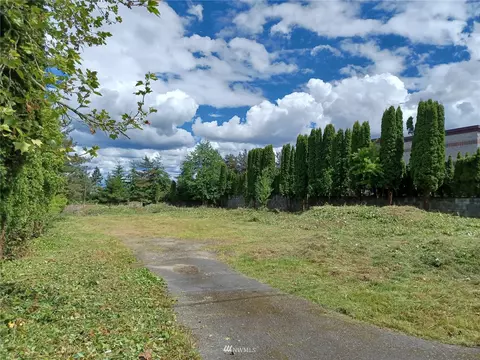 21107 44th Ave W, Mountlake Terrace, WA 98043