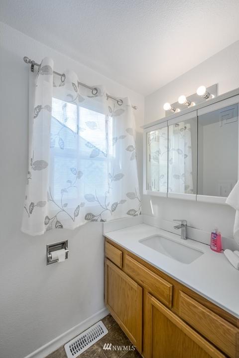 1502 Cedar St, Everett, WA 98201 photo 9